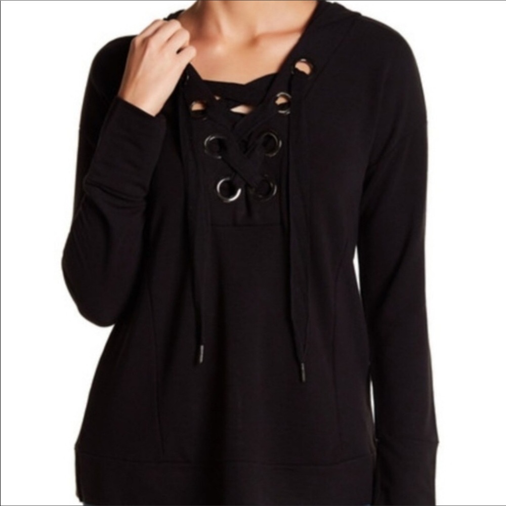Cable & Gauge criss cross grommet hoodie top Size Large Black
